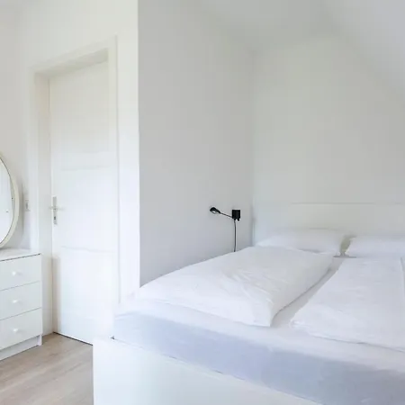 Am Strandwaeldchen *