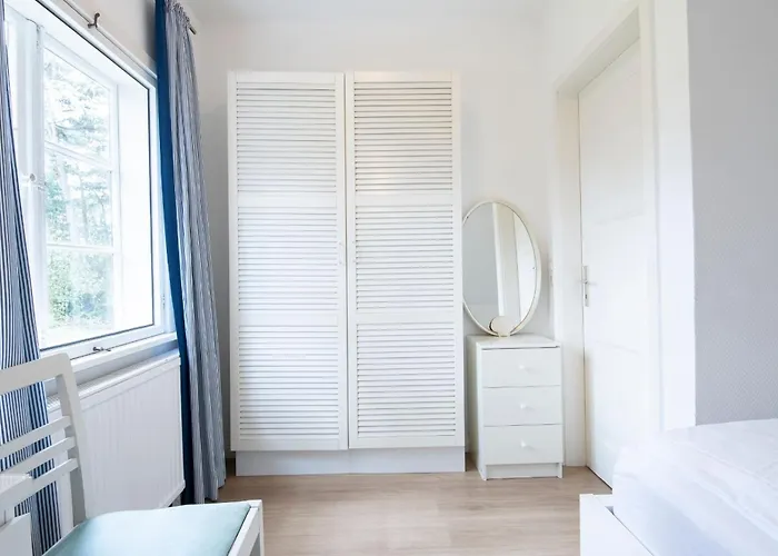 Am Strandwaeldchen *