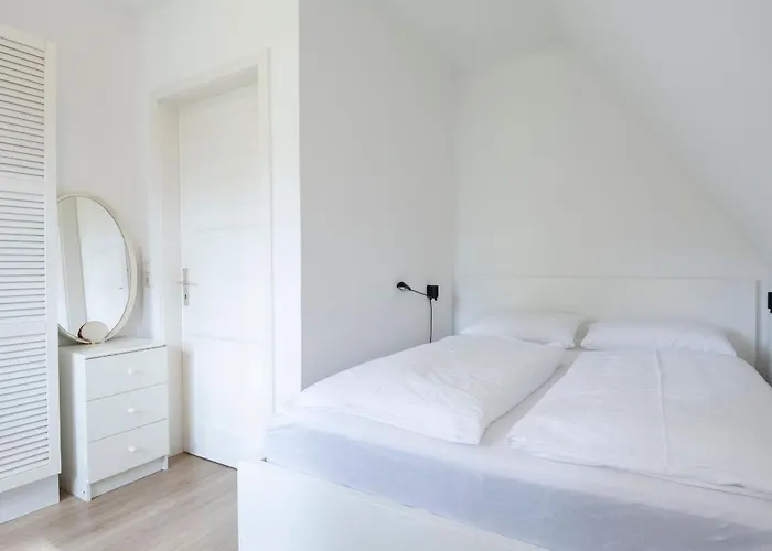 Am Strandwaeldchen *